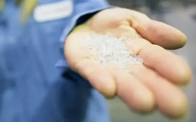 UE propone normas más estrictas para el transporte de pellets de plástico